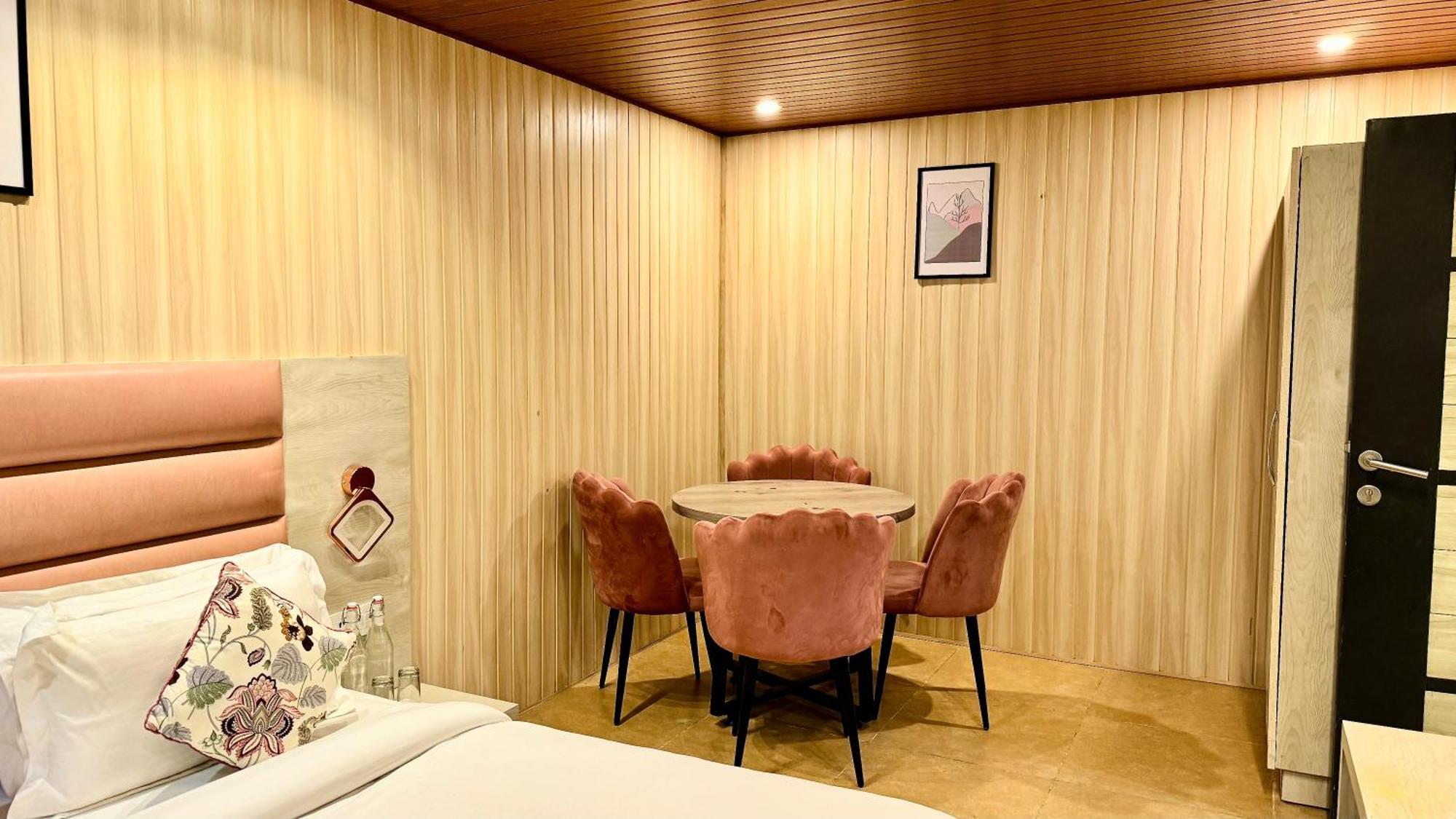 Hotel Pride Inn - 800 Mts From Mall Road Mussoorie Zewnętrze zdjęcie