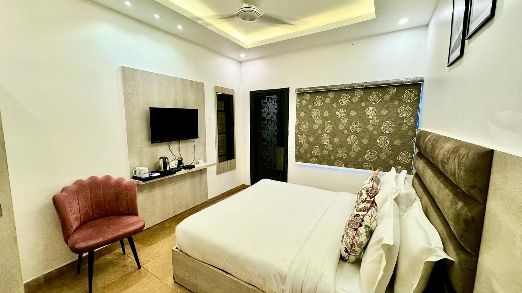Hotel Pride Inn - 800 Mts From Mall Road Mussoorie Zewnętrze zdjęcie