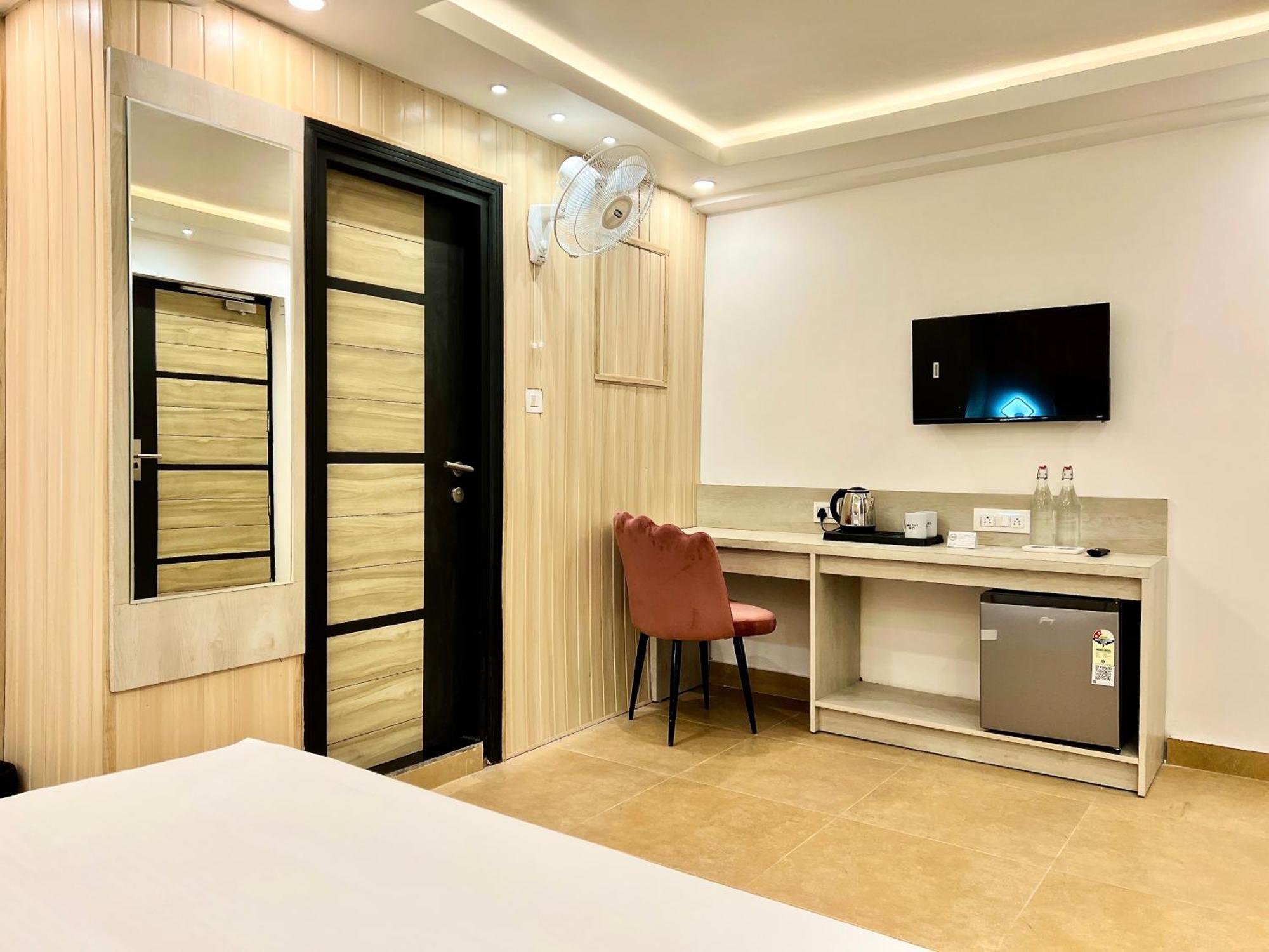 Hotel Pride Inn - 800 Mts From Mall Road Mussoorie Zewnętrze zdjęcie