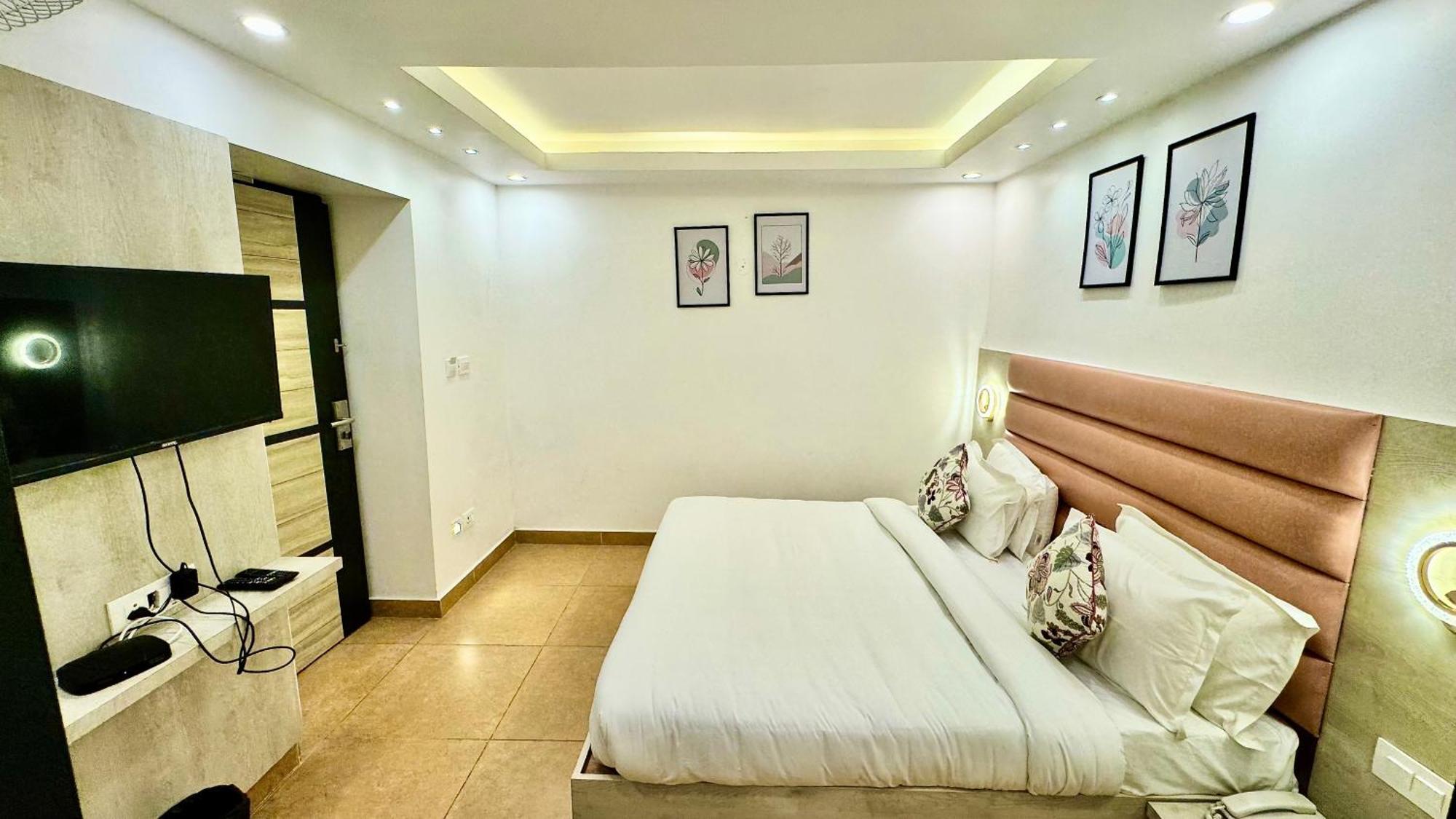 Hotel Pride Inn - 800 Mts From Mall Road Mussoorie Zewnętrze zdjęcie